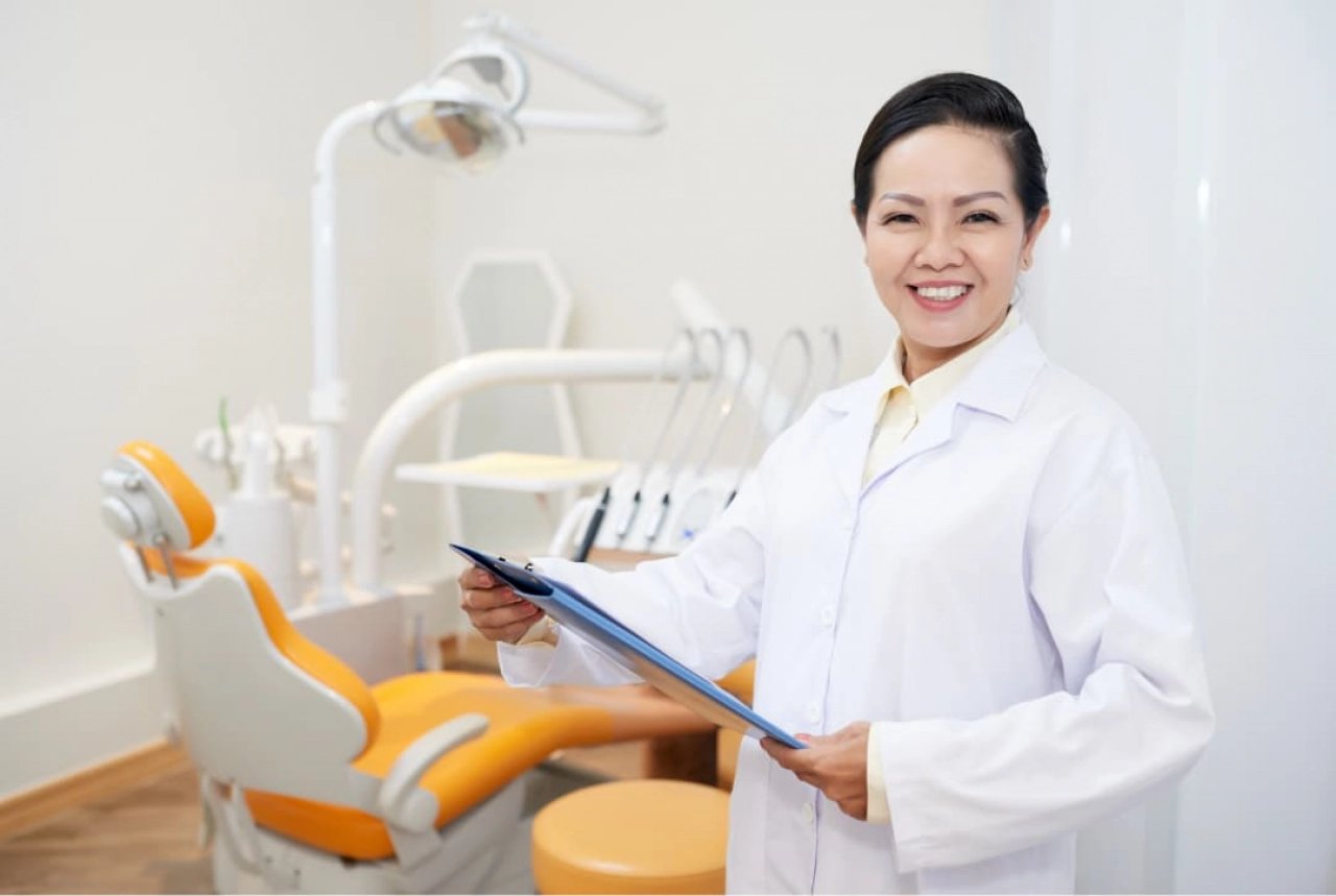 asian-dentist